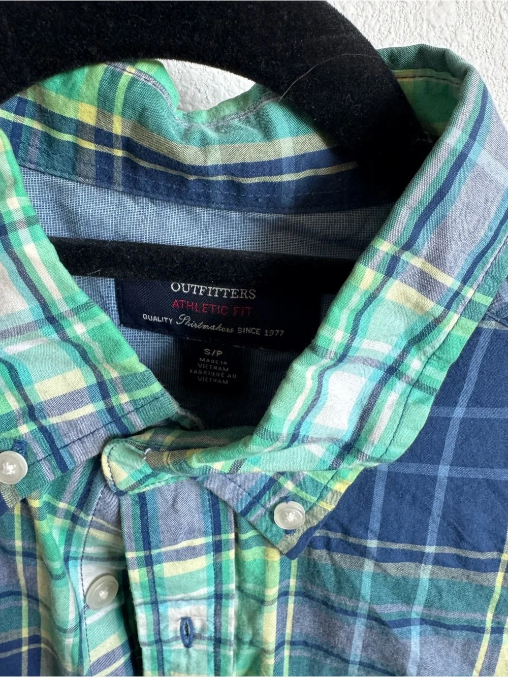 Lot of 5 Men’s Button Down Shirts